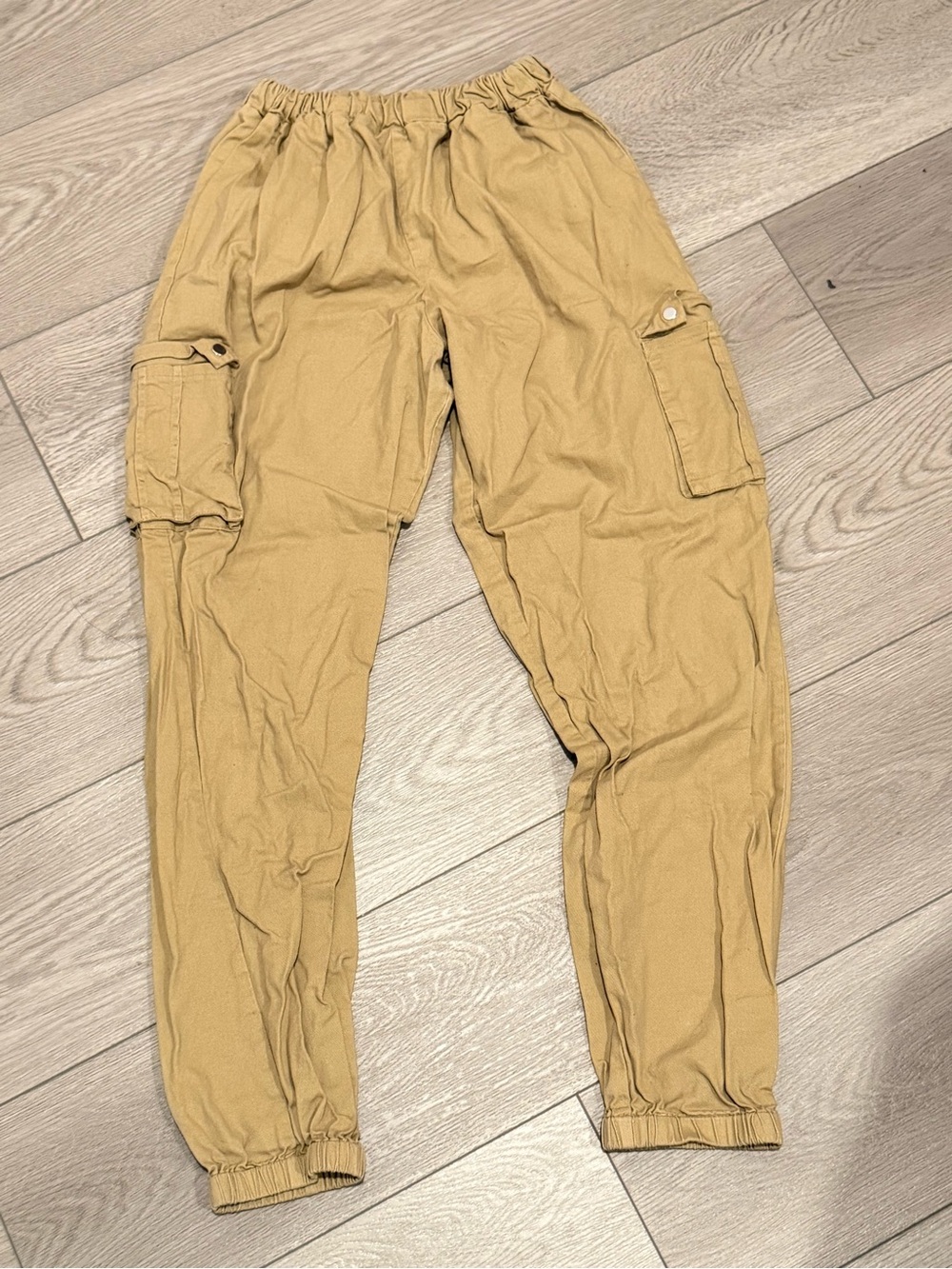PrettyLittleThing Women’s Cargo Joggers - Tan